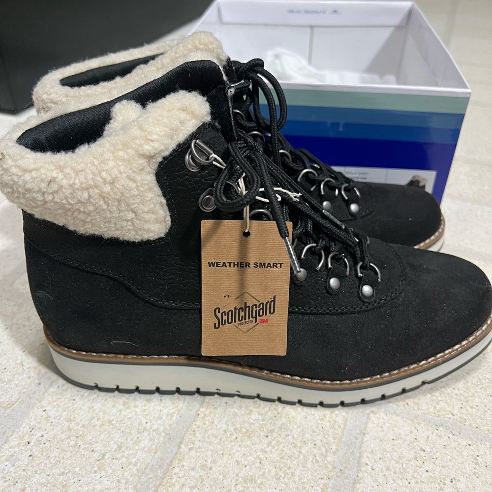 White Mountain Black and Cream Winter Boots